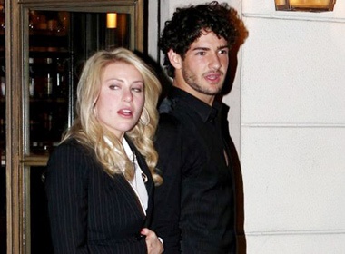 Pato an mung chien thang voi 'bo gia' hinh anh