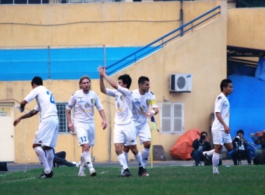 Cong Vinh toa sang, HN T&T thang dam hinh anh