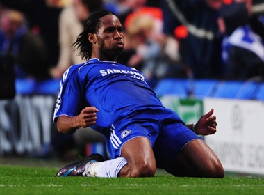 Nha Drogba bi thieu rui hinh anh