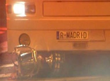 Cup vo dich cua Real bi can nat hinh anh