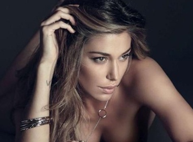 Nhung man 'khoe than' tao bao cua bo cu Borriello hinh anh