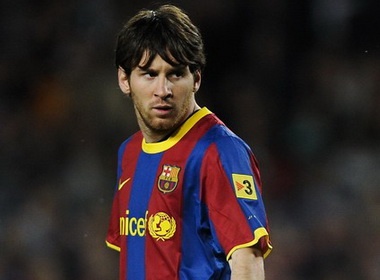 Messi xac lap ky luc vo tien khoang hau hinh anh