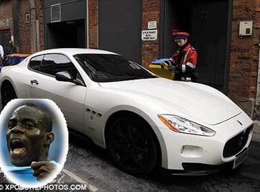 Balotelli bi 'tom' 27 lan vi do xe sai quy dinh hinh anh