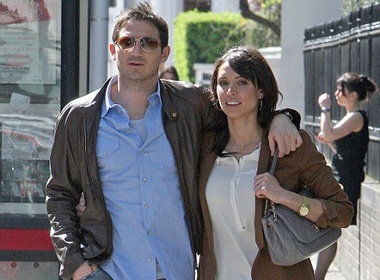 Lampard va bo tung tang tren pho hinh anh