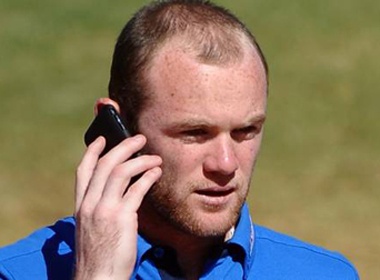 Rooney bi hack dien thoai hinh anh