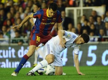 Truyen thong Madrid cong kich Barca hinh anh