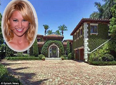 Kournikova rao ban biet thu hinh anh