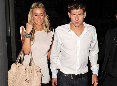 Nha Gerrard co tin vui hinh anh