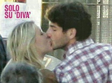 Chuyen tinh dep cua 'Chu vit' Pato hinh anh