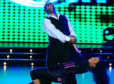 Mike Tyson tro tai khieu vu hinh anh