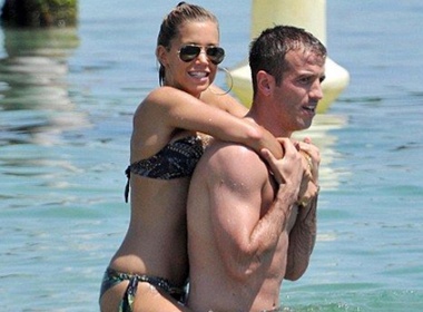 Vo Van der Vaart khoe dang chuan trong bikini hinh anh