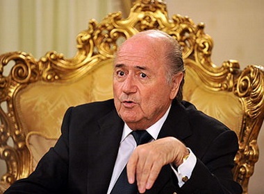 Chu tich FIFA Sepp Blatter bi cao buoc 'choi ban' hinh anh