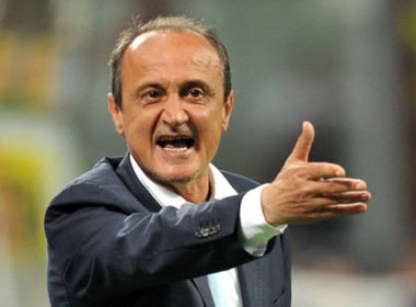 Delio Rossi lan thu hai chia tay Palermo hinh anh