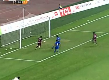 Nhung pha hong an khoi hai nhat 2010/11 hinh anh