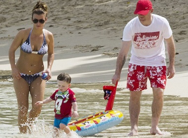 Nha Rooney du tinh sinh them con hinh anh