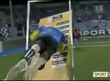 ‘Thu mon dien’ an mung qua lo hinh anh