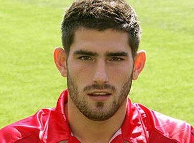 Cuu cau thu Man City bi to hiep dam hinh anh