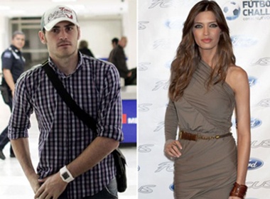 Iker Casillas bi bo 'cam van' hinh anh