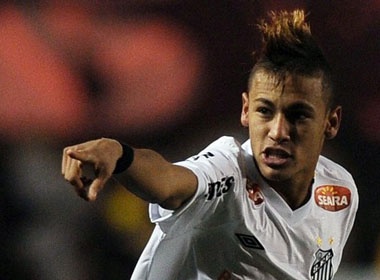 Pele khuyen Neymar toi Real hinh anh