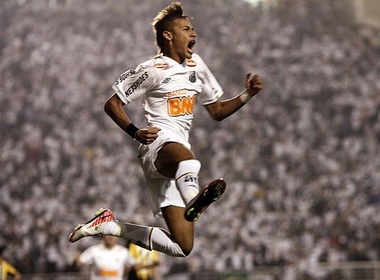 Chelsea va Man City lam nong cuoc dua gianh Neymar hinh anh