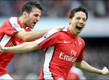 HLV Ferguson lam kho Arsenal hinh anh