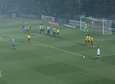 Cu da phat sieu toi cua Messi tai Copa America hinh anh