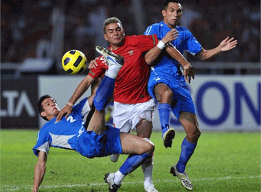 Cu ‘na dai bac’ kinh hoang cua Seedorf hinh anh