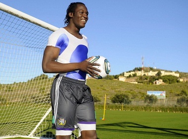 Chuyen nhuong 21/7: Lukaku the cho Drogba hinh anh