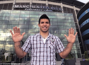 Chuyen nhuong 27/7: Aguero hoan tat hop dong hinh anh