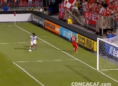 Pha bat bong ngo ngan cua thu mon hinh anh