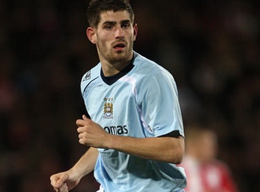 Cuu sao Man City pham toi hiep dam, cuop cua hinh anh