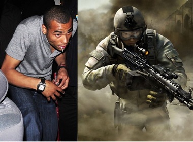 Ashley Cole lenh cho SAS danh nham hon bo sot hinh anh