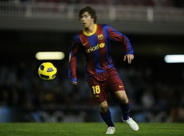 Thuc hu vu chieu mo cau thu Barca cua SHB Da Nang hinh anh