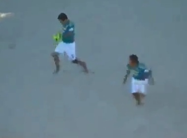 Ban thang man nhan theo phong cach tang va sut hinh anh