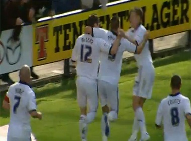 Thu mon phat bong ghi ban hinh anh