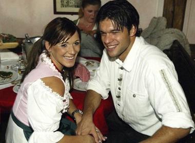 Nhin lai hinh anh hanh phuc cua vo chong Ballack hinh anh