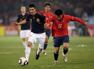 Tay Ban Nha - Chile : Cho David Villa ghi danh vao ky luc hinh anh