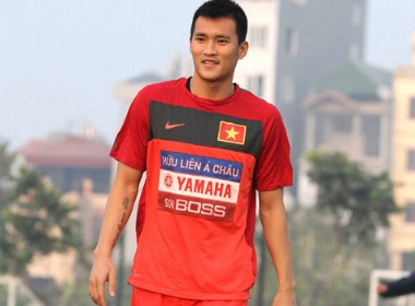 Cong Vinh gay soc voi tin don ve Song Lam Nghe An hinh anh