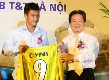 Cong Vinh bat ngo tai ki hop dong voi Ha Noi T&T hinh anh