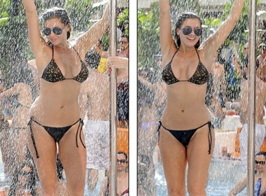 Bo Giggs mac bikini mua cot hinh anh