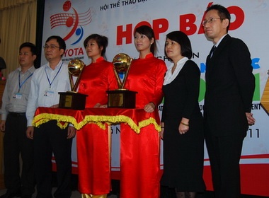 Khoi tranh VCK bong chuyen sinh vien toan quoc hinh anh