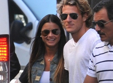 Forlan co giai nhan moi? hinh anh