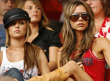 Vic ghen ti voi nhan sac cua Cheryl hinh anh