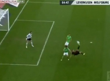 Pha nga ban den dang cap hinh anh