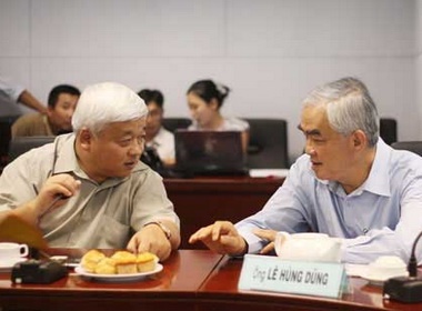 Pho Chu tich VFF Le Hung Dung: 'Anh Duc va anh Kien khon lam' hinh anh