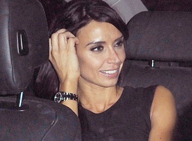 Lampard an mung hat-trick cung nguoi yeu hinh anh