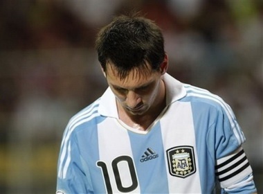 Argentina choang vang vi thua soc Venezuela hinh anh