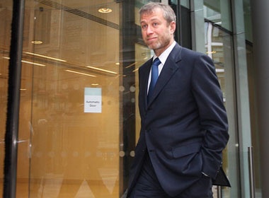 Berezovsky va Abramovich: Ke cap kien ke trom hinh anh