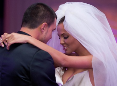 Dam cuoi linh dinh cua 'sao' Bulgaria hinh anh