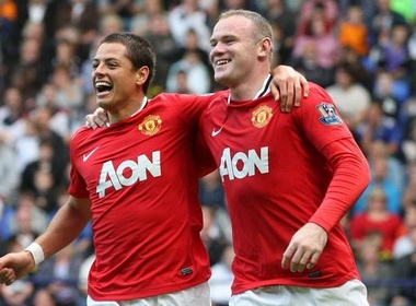 'Song sat' Chicharito - Rooney ha guc Liverpool... trong game hinh anh
